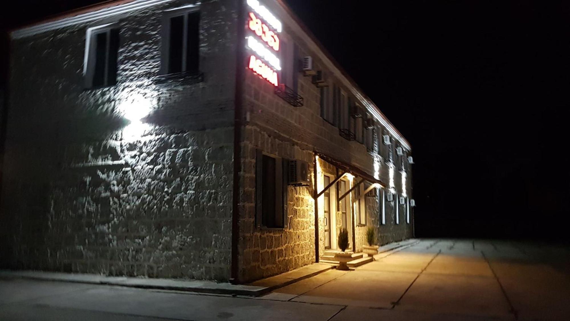 Hotel Aguna Koutaïssi Extérieur photo