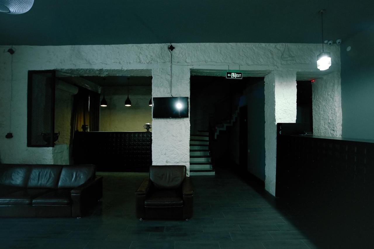 Hotel Aguna Koutaïssi Extérieur photo