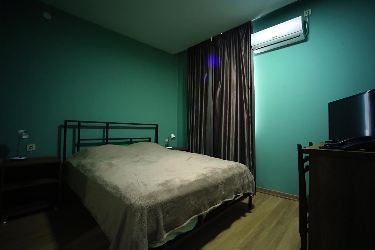 Hotel Aguna Koutaïssi Extérieur photo