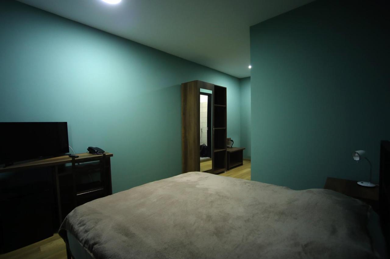 Hotel Aguna Koutaïssi Extérieur photo