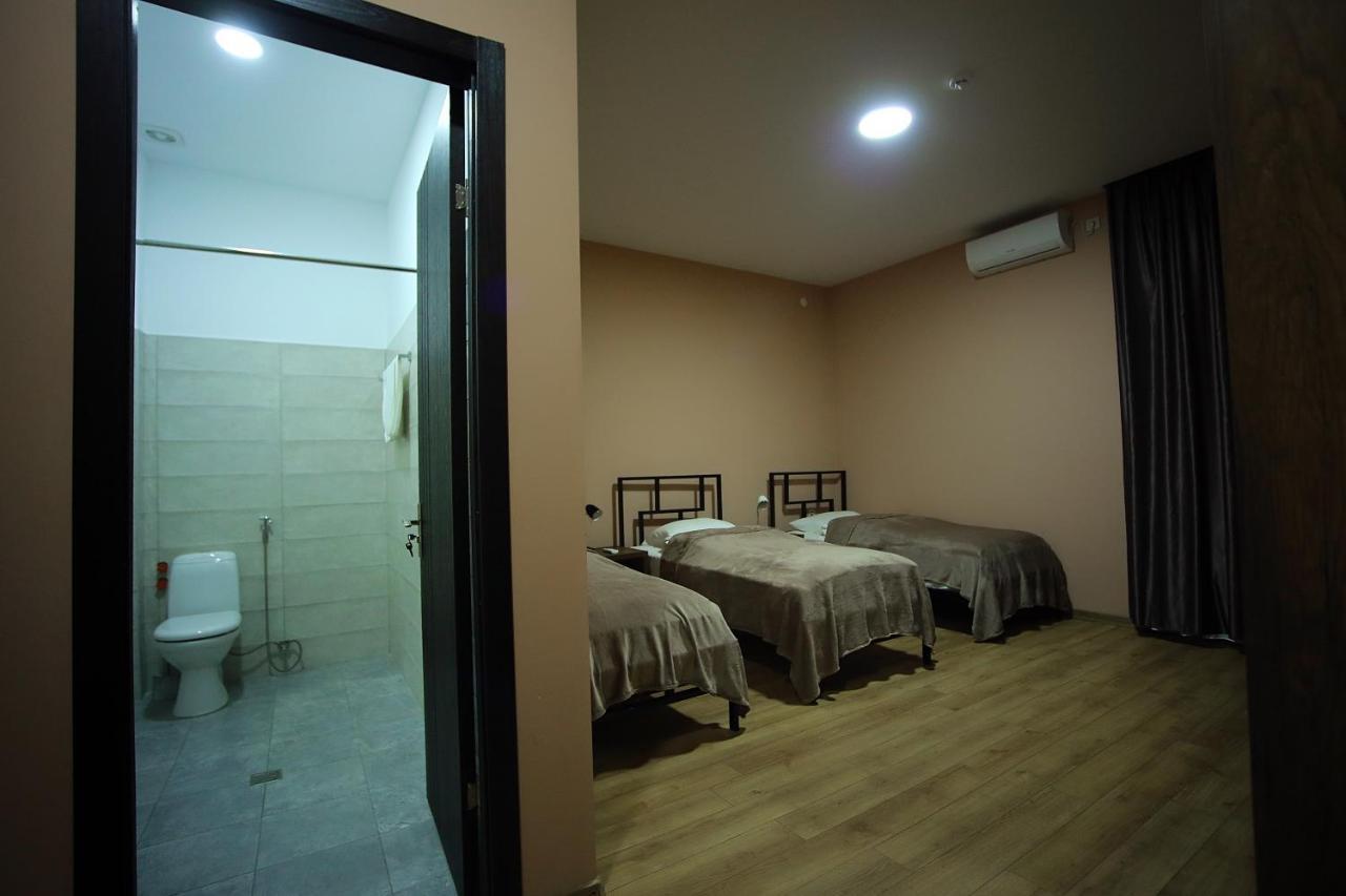 Hotel Aguna Koutaïssi Extérieur photo