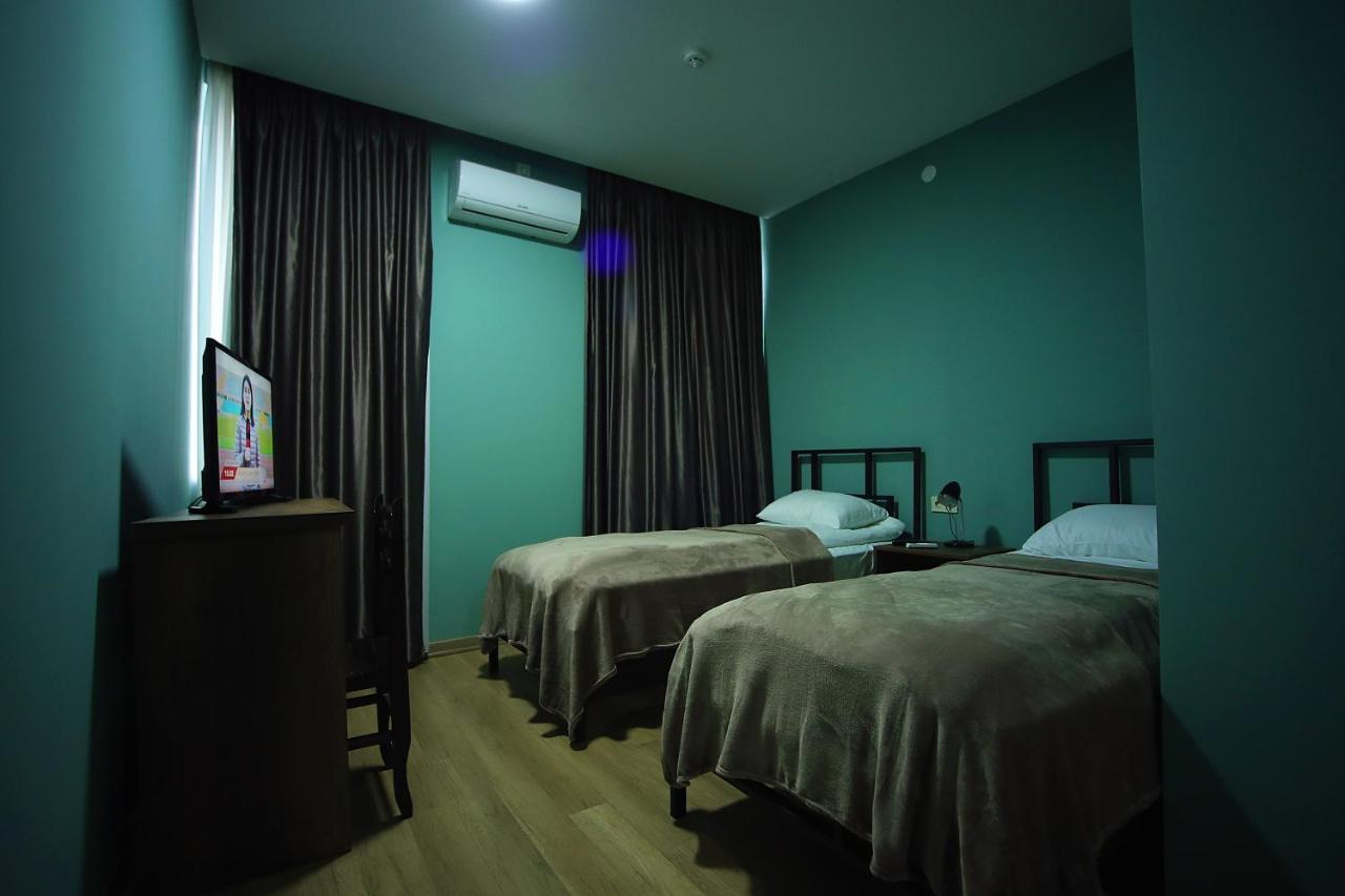 Hotel Aguna Koutaïssi Extérieur photo
