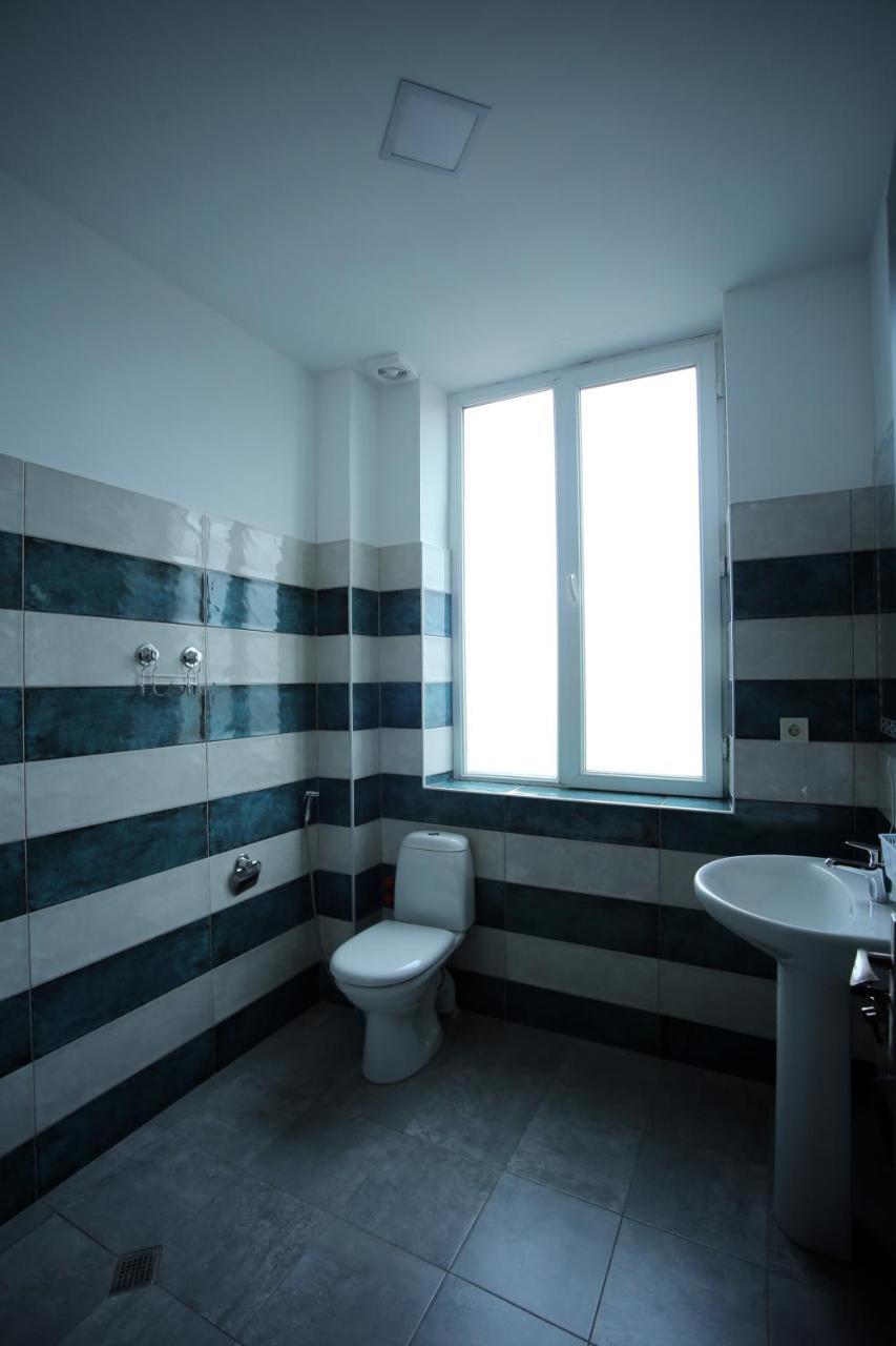 Hotel Aguna Koutaïssi Extérieur photo